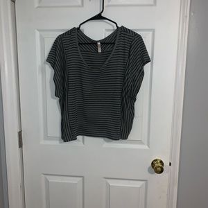 Xhilaration Cropped Tee